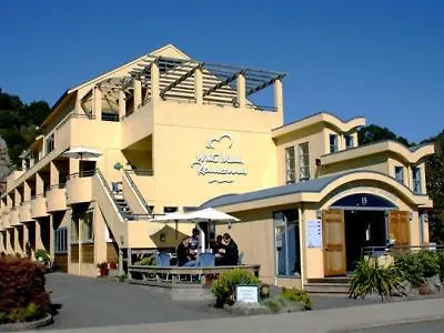 怀特岛龙都大酒店 卡塔尼 汽车旅馆